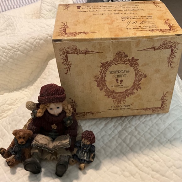 Yesterday's Child "MEGAN WITH ELLIOT & ANNIE’’ - Picture 6 of 14